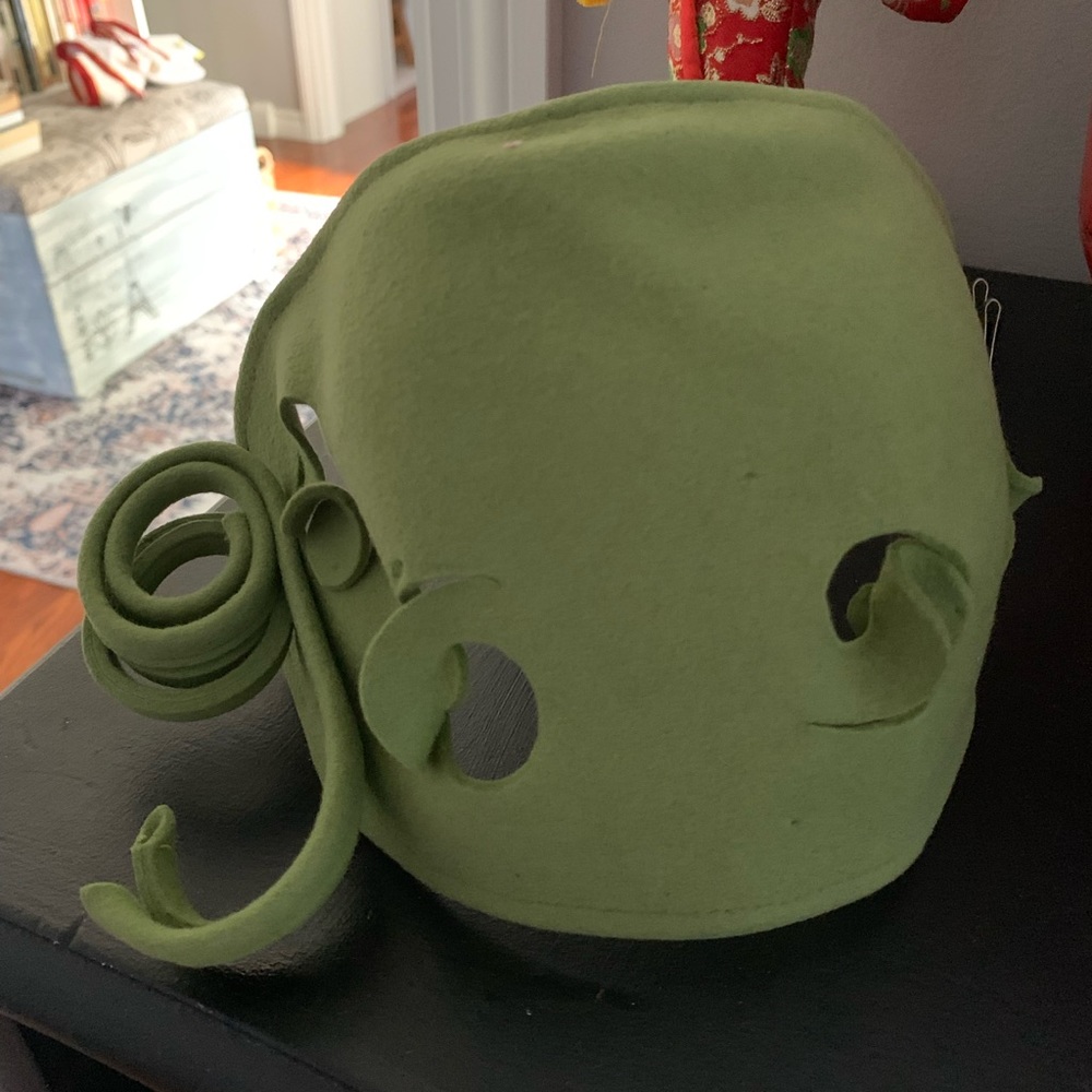 Vintage felt fascinator